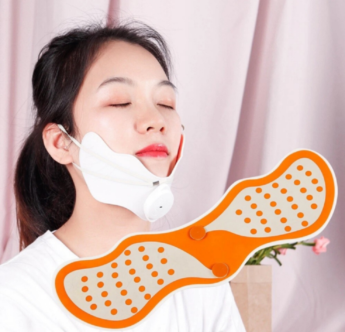 EMS jedinečný masážny prístroj na tvár s mikrovibráciami